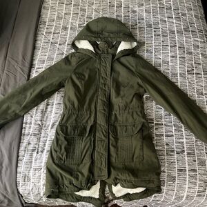 Hollister Olive Green Hooded Sherpa-Lined Puffer Parka